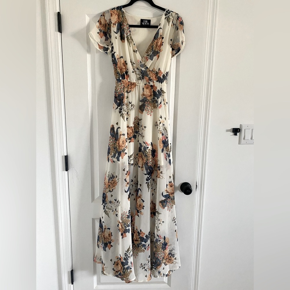 Floral maxi dress - Picture 1 of 1